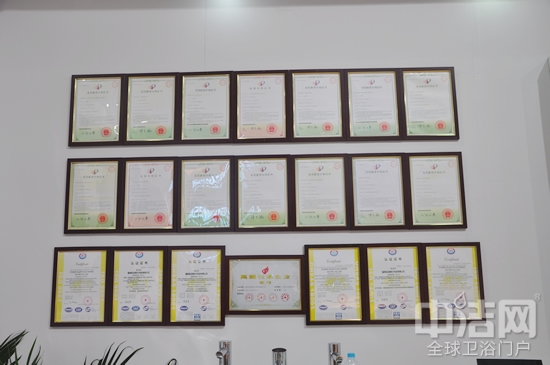专注智能卫浴产品研发 洁博利上海展首推智能快装水嘴引关注