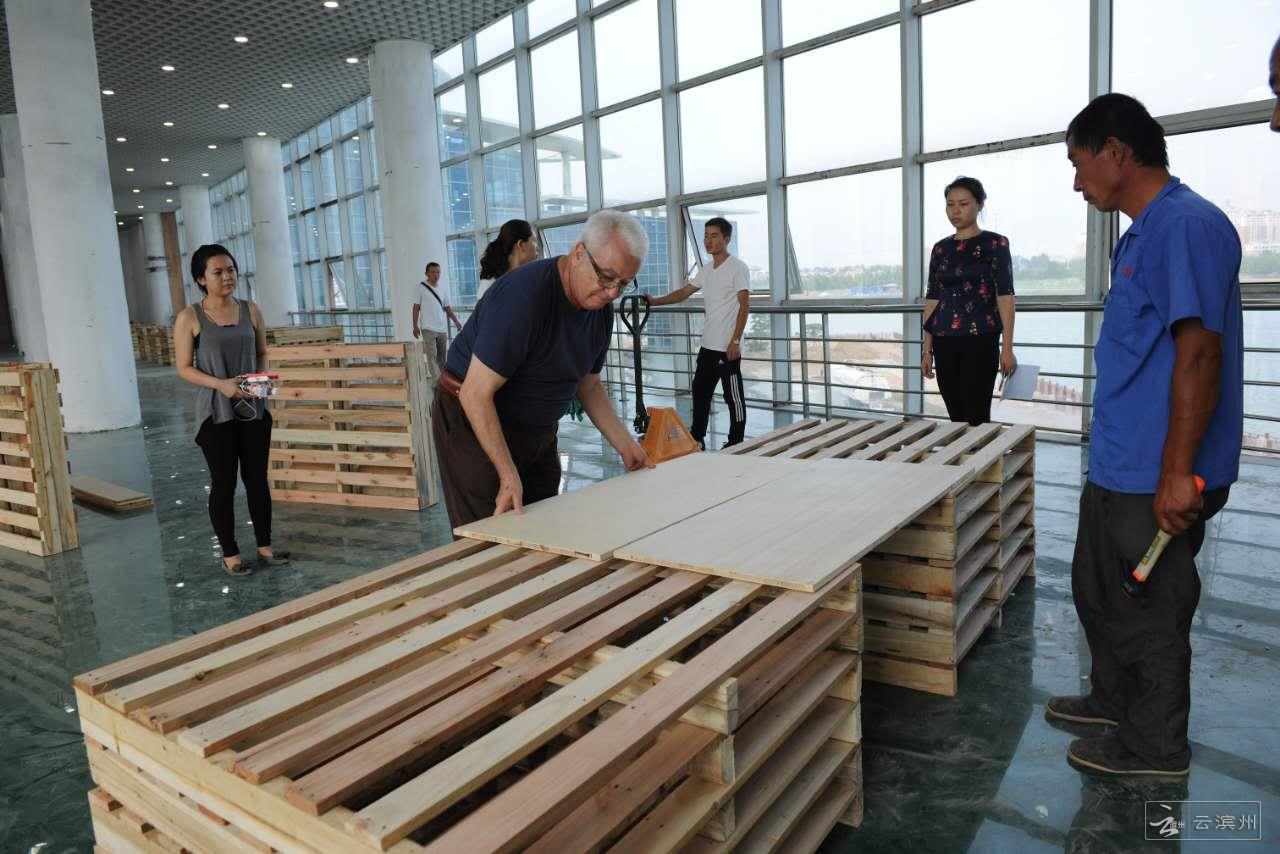 会展中心"滨州美食集市"开始布展(图2) 会展中心"滨州美食集市"开始布展(图2)