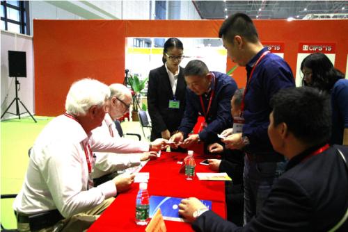 长城宠物展:金九银十看展会(图4) 长城宠物展:金九银十看展会(图4)